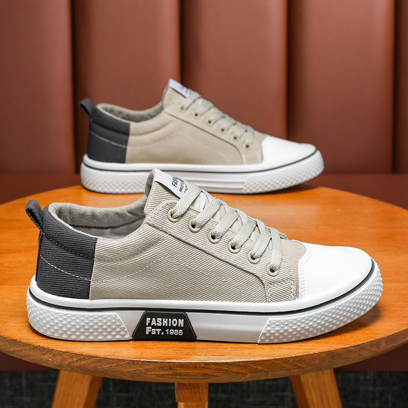 Casual Sneakers Men - Sepatu Sneakers Kanvas Klasik Pria, Ringan,