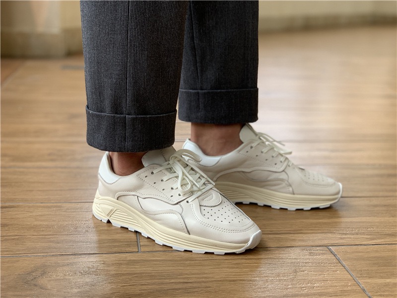 Mens Fashion Week - Sepatu Kasual Pria Sol Tebal Putih